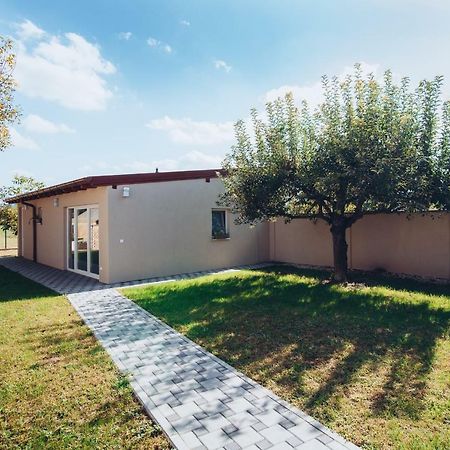 Seasons Apartmani Осиек Екстериор снимка