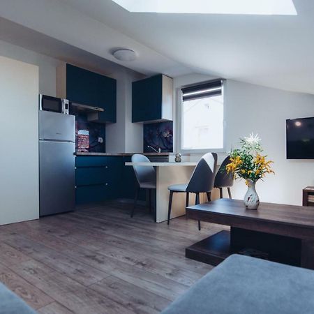 Seasons Apartmani Осиек Екстериор снимка
