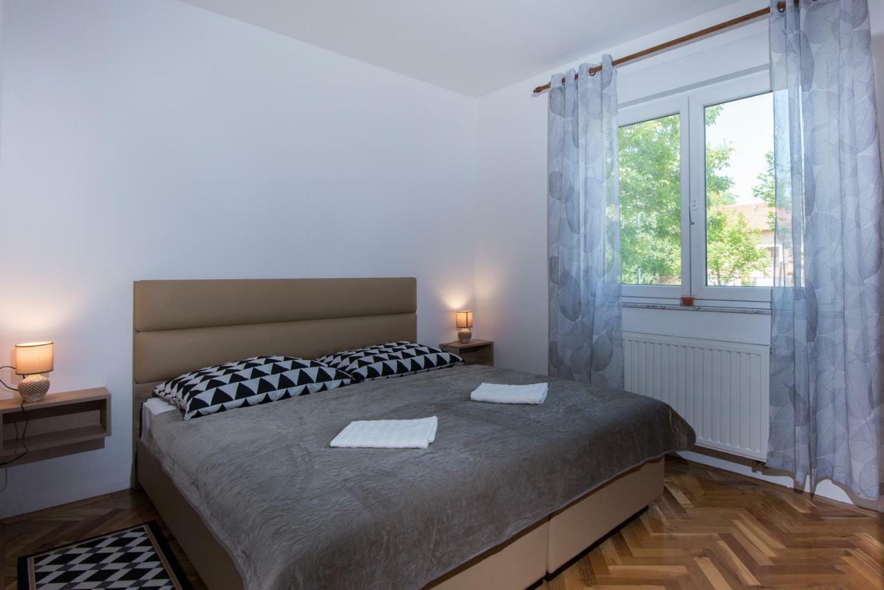 Seasons Apartmani Осиек Екстериор снимка