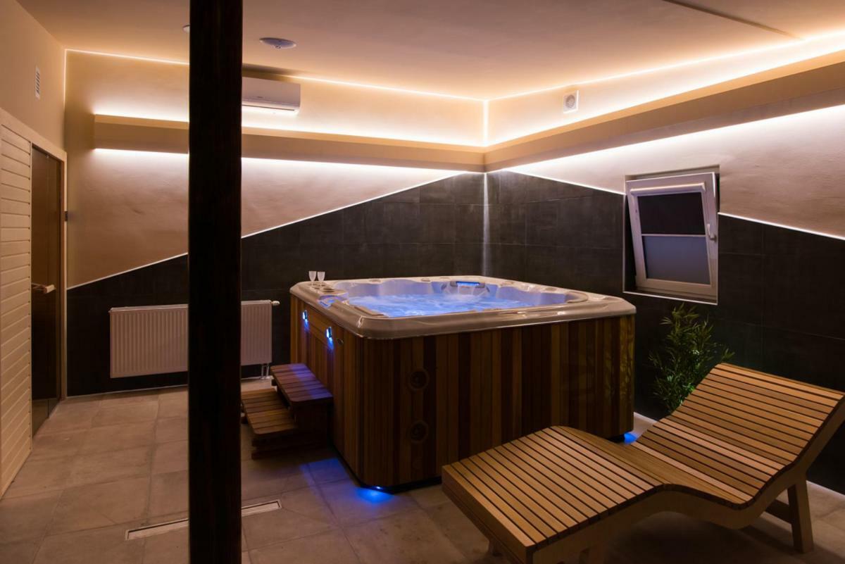 Seasons Apartmani Осиек Екстериор снимка