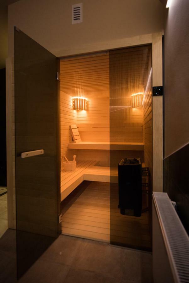 Seasons Apartmani Осиек Екстериор снимка